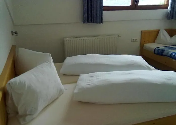 Gaestehaus Braunegger * Oetz